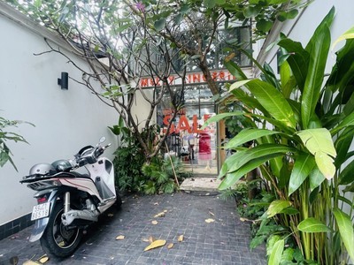 Bán mặt tiền kd gần bên gigamall phạm văn đồng, 2 tầng, 90m2, đường 12m, sổ hồng, giá 13 tỷ tl 3