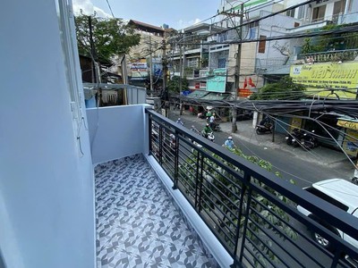 Nhỉnh 5 tỷ sở hữu ngay vi trí mặt tiền kd lạc long quân 44m ngang 4m t.thuê.15tr/th 4