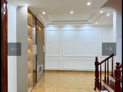 5 tầng   6 ngủ   2 thoáng   11.9 tỷ  trần khát chân 2