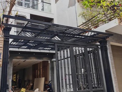 Phố cổ bồ đề, long biên dt 136m - mt 5,2m 7 tầng thang máy gara oto 3x tỷ mầm non 0