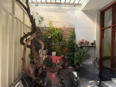 Cho thuê nhà mặt tiền kd 5 tầng, sân thượng 500m2, mặt tiền ngang 7.3m khu cư xá bắc hải, p.15, 1