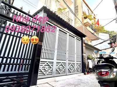 Bán nhà đ.tôn đản- cách 50m ra mt xe hơi- trước nhà rộng 3m- lưu thông vĩnh khánh- hoàng diệu- 0