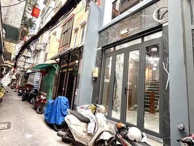 Bán nhà mới khu 20 thước gần đ. hoàng diệu với bến văn đồn- đ. đoàn văn bơ - đến trường nguyên tất 0