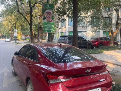 Gia đình cần bán Hyundai Elantra 0