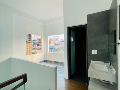 Bán 3 căn nhà 3 tầng ngõ phố Nguyễn Thị Duệ, ph Thanh Bình, TP HD, 45m2, mt 4.6m, 2.78 tỷ 4