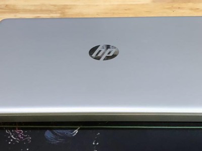 HP Laptop 15 Core i3-7020U Ram 8GB SSD 240GB 2 VGA Rời Màn 15.6 Inch Máy Đẹp 1