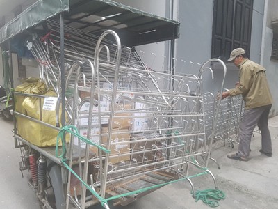 Giá phơi khăn bằng inox 6