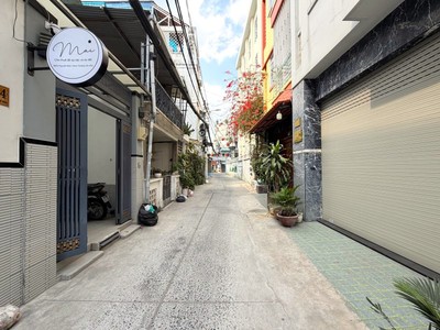 ‼ nguyễn đình chính p.15 phú nhuận   hẻm ô tô thẳng 1 trục   vài bước ra mặt tiền   7.x tỷ 0