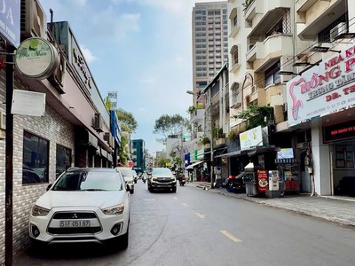 Bán nhà quận 5 lê hồng phong nhà góc 2 mặt hẻm 4 tầng 5pn giá 6.8 tỷ 0