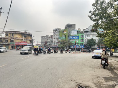 Bán nhà trạm trôi   hoài đức  nhà xây mới 5 tầng   39m   nhỉnh 5 tỷ 3