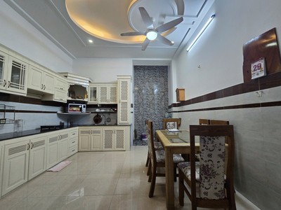 Bán nhà đường man thiện, phường tăng nhơn phú a, thủ đức, tp hcm. dt 70m2, 3 tầng. giá  7.85  tỷ. 2