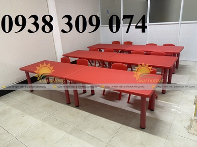 Bàn mầm non chân gập,bàn ghế mầm non, bàn bán nguyệt mầm non 1