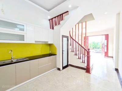 Bán nhà trạm trôi   hoài đức  nhà xây mới 5 tầng   39m   nhỉnh 5 tỷ 1