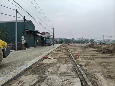 Nhìn ra đấu giá 126m2, mt6m, 15.1 tỷ, bắc hồng,đông anh. 3