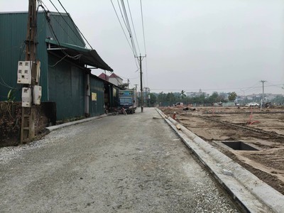 Nhìn ra đấu giá 126m2, mt6m, 15.1 tỷ, bắc hồng,đông anh. 4