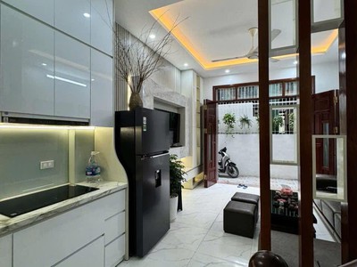 Chỉ 8,1 tỷ. sở hữu ngay nhà đẹp phố bằng liệt- 30m 5 tầng- cạnh kđt tây nam linh đàm-gần hồ,trường, 2