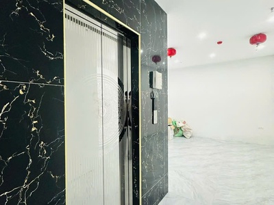 Chủ nhà tụt huyết áp sắp xỉu cần bán gấp tòa nhà dòng tiền cầu giấy   60tr/tháng - lợi nhuận kép 2