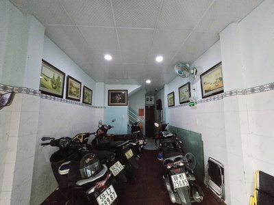 Chdv quận 1 - đỗ quang đẩu - 4 tầng - 52m2 - 10p - giá 11.9 tỷ 0