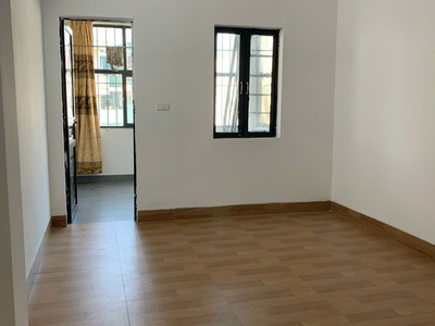 Cho thuê nhà nguyên căn 5 tầng 35m2/sàn mới đẹp trên phố Hồ Tùng Mậu, HN 6