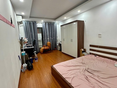 Cho thuê nhà nguyên căn 5 tầng 35m2/sàn mới đẹp trên phố Hồ Tùng Mậu, HN 1