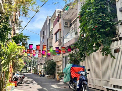 Bán nhà ven sông hiệp bình chánh thủ đức   sau gigamall   xe tải vào nhà   52m    giá 7 tỷ nhỉnh 3