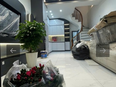 Ngõ văn hương   lô góc   5 tầng   7.5 tỷ 0