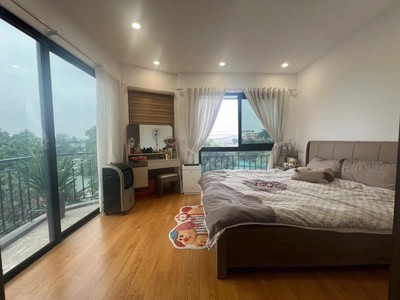 Lô góc view triệu đô  dt 31m - mt 6m xây 6 tầng thang máy  chỉ 1x tỷ 4