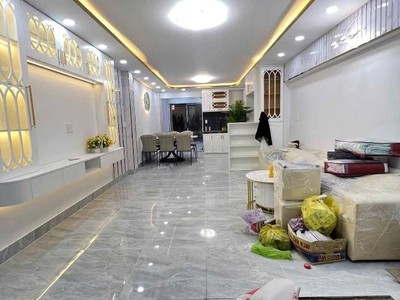 3 tầng - hẻm oto - full nội thất- dtsd hơn 60m2 - đường đào tông nguyên - chỉ 2 tỉ 8 0