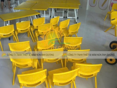 Bàn mầm non chân gập,bàn ghế mầm non, bàn bán nguyệt mầm non 5