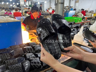 Xưởng đồ da giải pháp quà tặng cho doanh nghiệp Kinh doanh 2