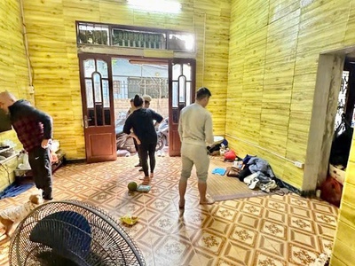 Nhà mặt ngõ ba gác đỗ cửa, thẳng tắp ra phố 1