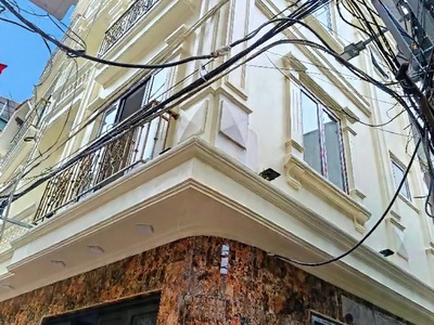 Nhà dòng tiền đội cấn 60m x7 tầng thang máy 22,5 tỷ lô góc,ngõ thông,30m ô tô tránh 0