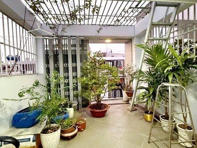 Quận 7 , nhà 4 tầng - hẻm xe hơi thông - không ngập nuóc - 2 mặt hẻm thông thoáng 0