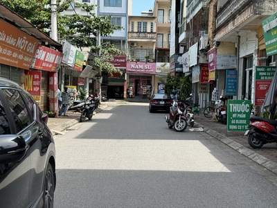 Cần bán 124,8m2 nhà 3 tầng mặt ngõ 86   Đường Y  , Gia Lâm. Đường nối thẳng vào trường ĐHNN siêu đôn 2