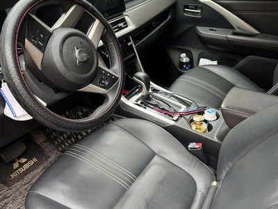 Mitsubishi Xpander Premium 2024 Màu Đỏ Đô Thể Thao 4