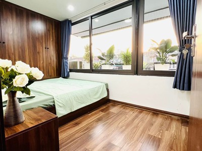 Bán tập thể 2PN   2WC - TT Cơ khí HN  đối diện Royal City . Ô tô đỗ chân cầu thang. Gía 3,55 tỷ 2