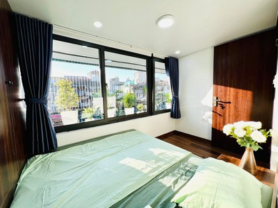 Bán tập thể 2PN   2WC - TT Cơ khí HN  đối diện Royal City . Ô tô đỗ chân cầu thang. Gía 3,55 tỷ 0