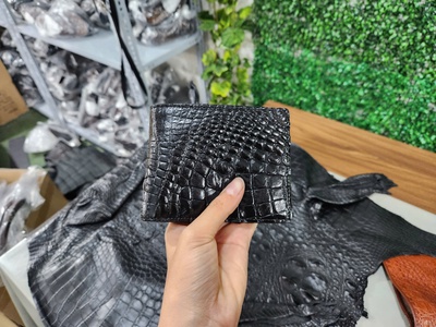 Xưởng Gia Công Phụ Kiện Thời Trang Da Thật Trường Chinh 18