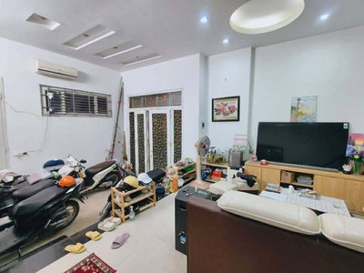 Nhà gần Hồ Ba Mẫu 46m2 lô góc 5 tầng 2 mặt ngõ thông về ở ngay, hơn 11 tỷ 1