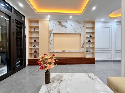 Siêu phẩm trung tâm thanh xuân Vương Thừa Vũ Thang máy Thoáng trước sau Tổng 6 phòng ngủ 6