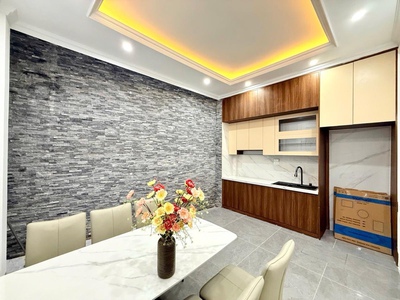 Siêu phẩm trung tâm thanh xuân Vương Thừa Vũ Thang máy Thoáng trước sau Tổng 6 phòng ngủ 4