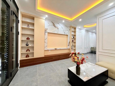 Siêu phẩm trung tâm thanh xuân Vương Thừa Vũ Thang máy Thoáng trước sau Tổng 6 phòng ngủ 1