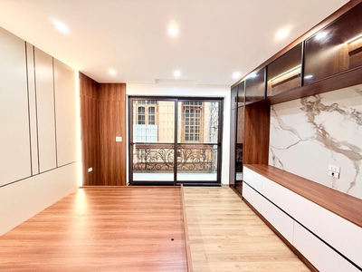 Siêu phẩm trung tâm thanh xuân Vương Thừa Vũ Thang máy Thoáng trước sau Tổng 6 phòng ngủ 7