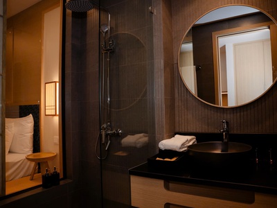 Chính chủ sang nhượng căn Q2121 Wyndham Thanh Thủy   2,1 tỷ   full nội thất, view nội khu thoáng 3