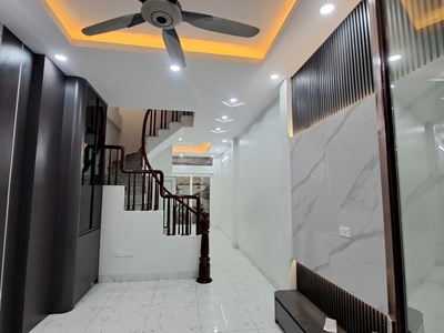 Trung tâm văn quán - nhà đẹp ở ngay - 20m ra ô tô tránh đỗ - full nội thất - khách thích là chốt 1