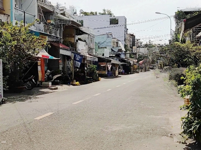 Nhà mặt tiền cấp 4 - tám danh - p4, giá : 9.6 tỉ  t/l 2