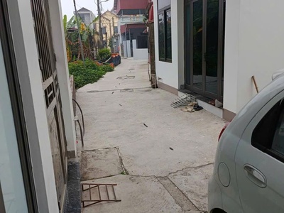 Chính chủ - về quê làm ăn cần bán đất sẵn nhà 2,5 tầng kiên cố mới xây năm 2023 2