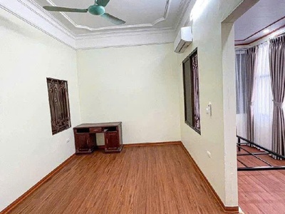 Hoàng mai - vị trí đẹp - oto đỗ cổng - tiện ích vô vàn - nhỉnh 8 tỷ 3