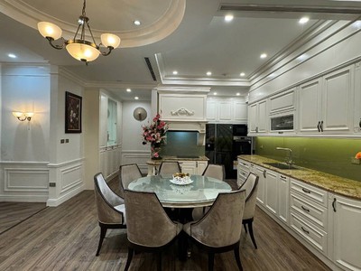 Giá hiếm , bán nhà đội cấn giang văn minh, ô tô vào nhà, thang máy, chỉ 23 tỷ 2