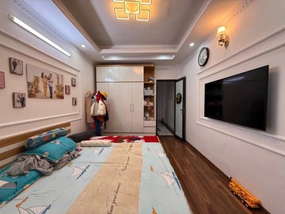 Bán nhà phúc lợi 30m 5 tầng phúc lợi chỉ hơn 5 tỷ, không thể rẻ hơn 1